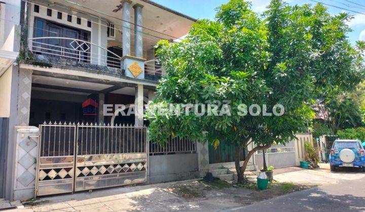 Rumah Bagus SHM di Nusukan, Solo 1