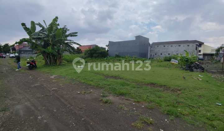 Strategic Land Suitable for Building a Restaurant/Cafe Strategic Land Suitable for Building a Restaurant/Cafe