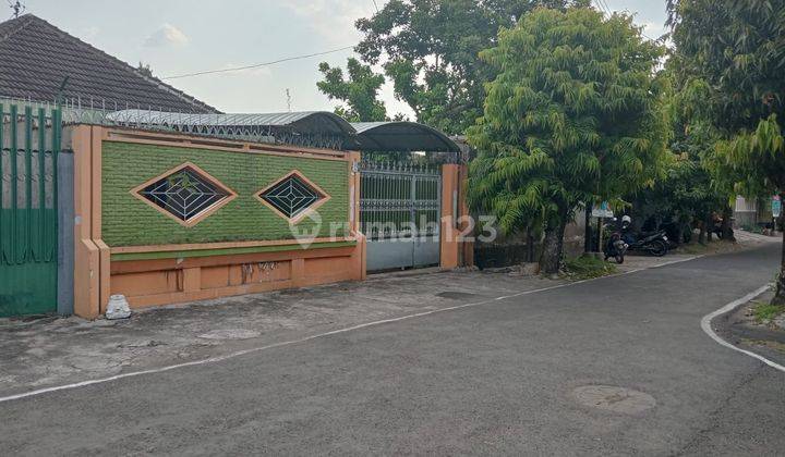 Rumah Siap Huni Strategis Tengah Kota Solo 2