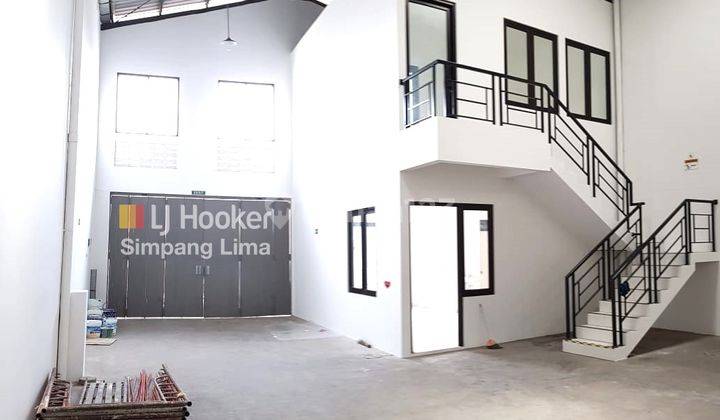 Disewakan Gudang Dan Kantor Kawasan Pecinan Semarang 11.134 aud  1