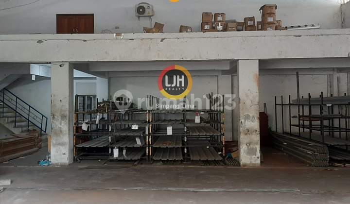 For Rent Strategic Warehouse in Manyaran, Semarang City 1