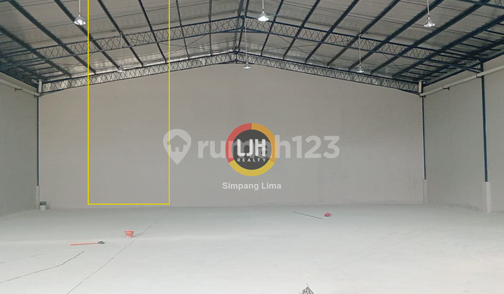 Warehouse for Sale in the Gatot Subroto Industrial Area, Ngaliyan 2