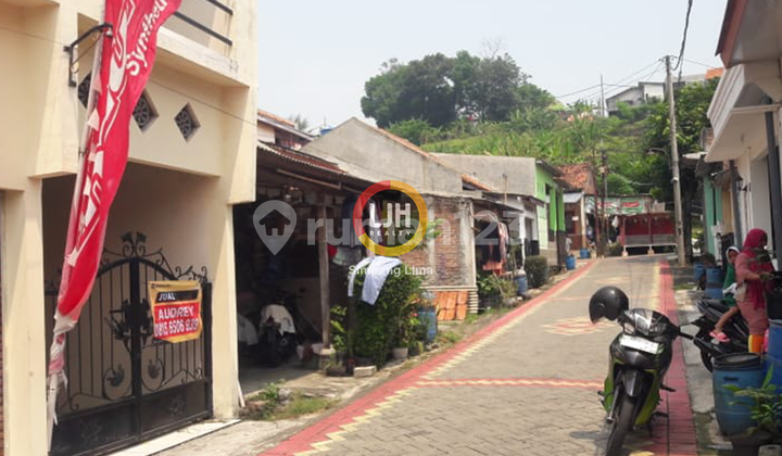 For Sale Nice House Unfurnished SHM Ngaliyan, Semarang 2