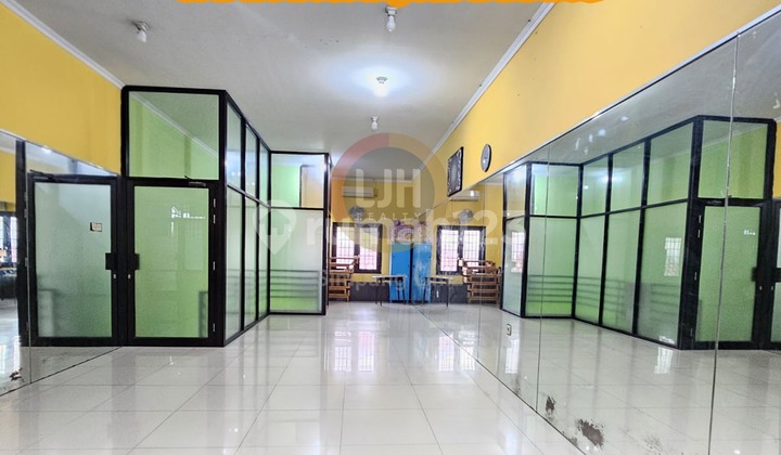 For Rent Nice Unfurnished House Sampangan, Semarang 1