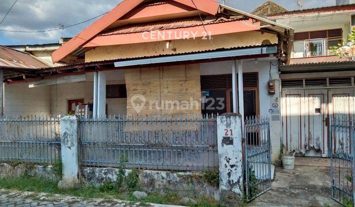 Rumah Strategis Dan Siap Huni Di Jalan Belibis  1