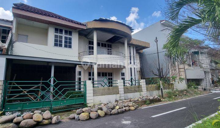 Rumah kompleks Asoka Panakkukang Makassar 1