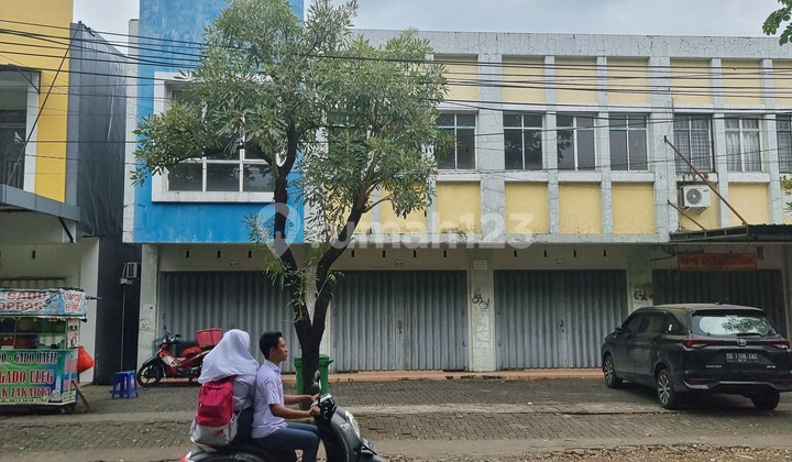 Ruko dua lantai dikawasan Summarecon Mutiara Makassar 4