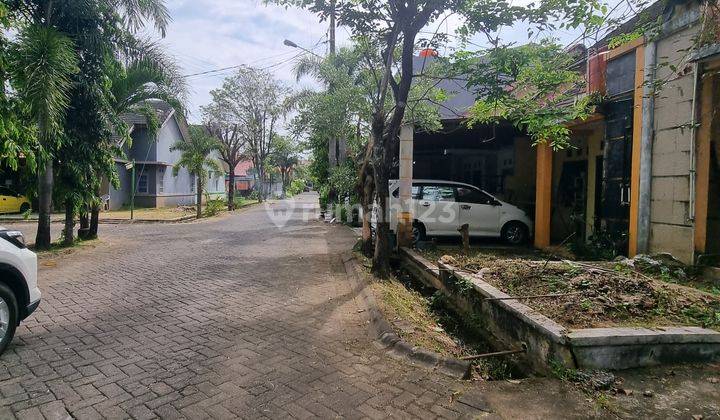 Rumah satu lantai villa mutiara elok  4