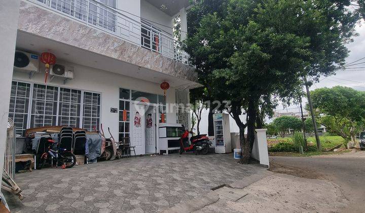 Rumah Cantik Dua Lantai Samalona Di Makassar 2