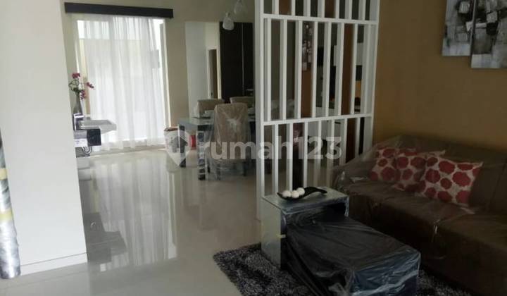 Rumah Minimalis 4