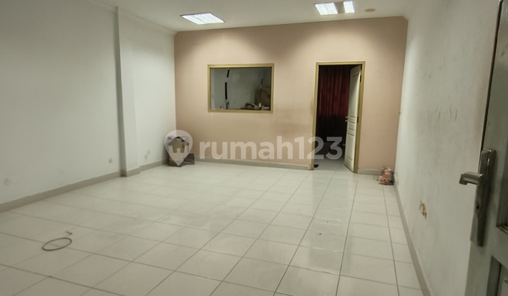 Cheap Shop House Jl.gunung Latimojong Makassar Main Road 2