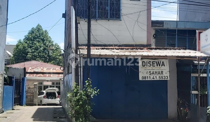 Ruko 2 lantai dekat area perkantoran 2