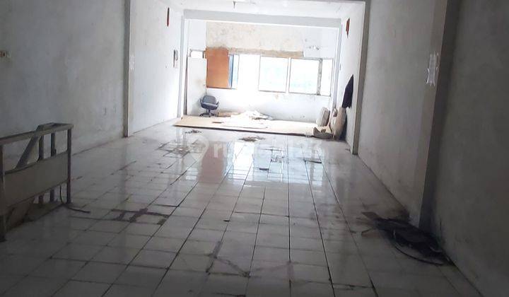 Ruko 3 lantai dekat area perkantoran5 5