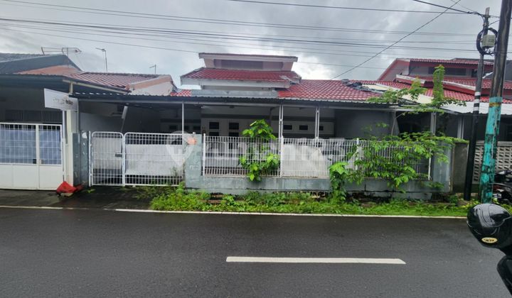 Rumah Kompleks Mawar Jl. Boulevard / Jl.pengayoman Makassar 1