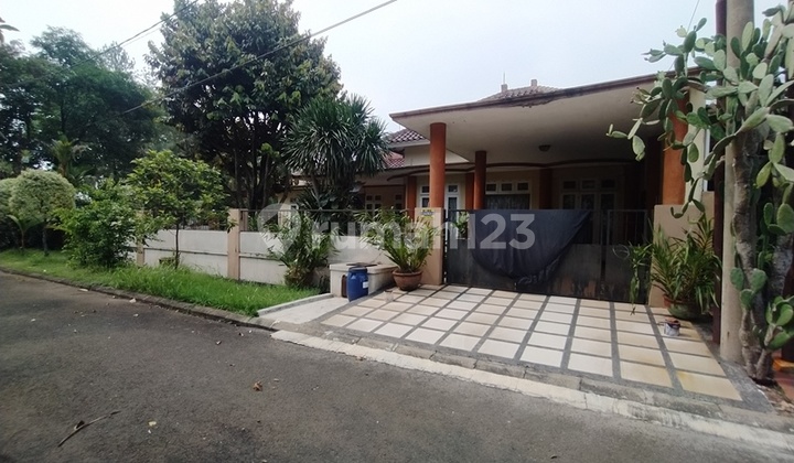 Rumah Bagus 1 Lantai di Tanah 500 meter di Telaga Kahuripan Bogor Rumah Bagus 1 Lantai di Tanah 500 meter di Telaga Kahuripan Bogor