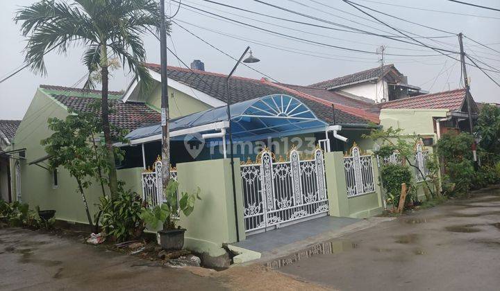 Di jual Rumah di kompleks Pelni Depok 1