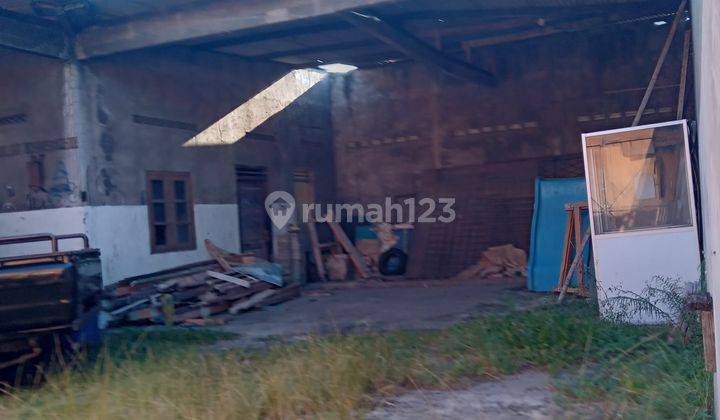 Gudang kecil di pusat kota solo 4