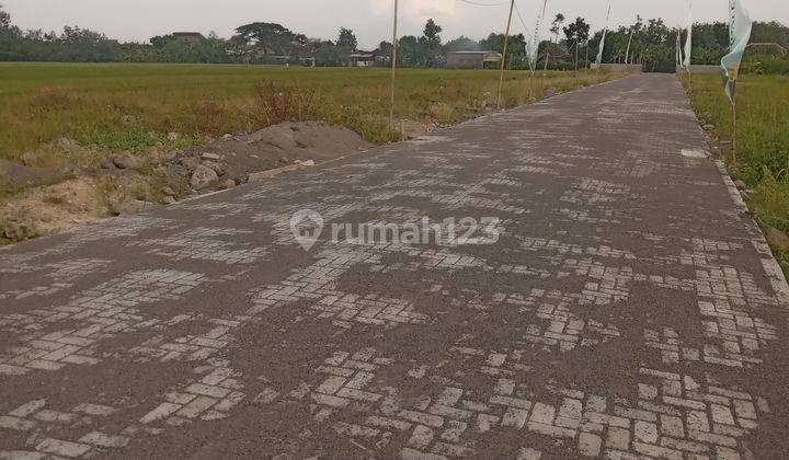 Rumah Minimalis Modern di Gentan 8