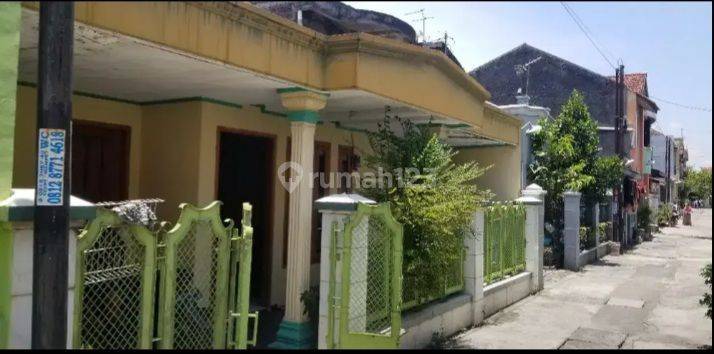 Rumah minimalis dan murah di colomadu 1