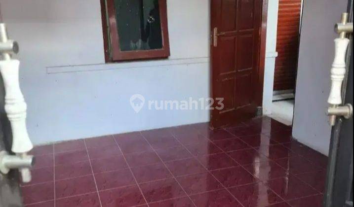Rumah Cantik 2 lantai di colomadu 2
