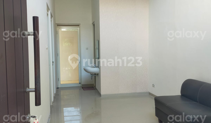 Modern Minimalist House Austin Ville Dau Malang GMK03609