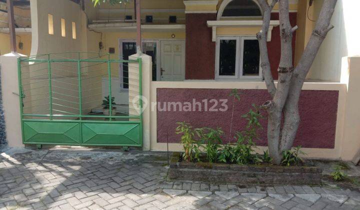 Rumah Bagus Minimalis di Perum Istana Bestari Pasuruan Gmk01123 1