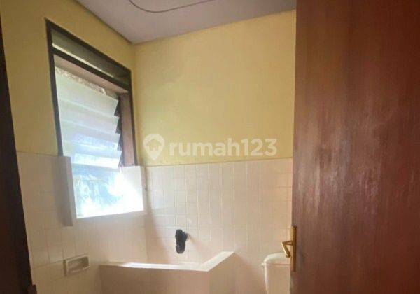 Rumah Mewah di Dekat Apartemen Malang City Point Malang Gmk01768 12