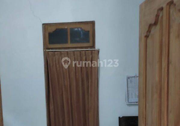 Rumah Berhalaman Luas di Desa Banyupoh, Buleleng, Bali Gmk01848 10