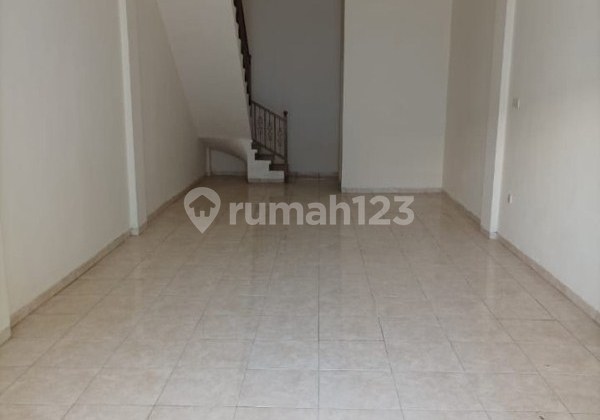 Ruko Strategis Dijual di Borobudur Blimbing Malang Gmk02056 Ruko Strategis Dijual di Borobudur Blimbing Malang Gmk02056