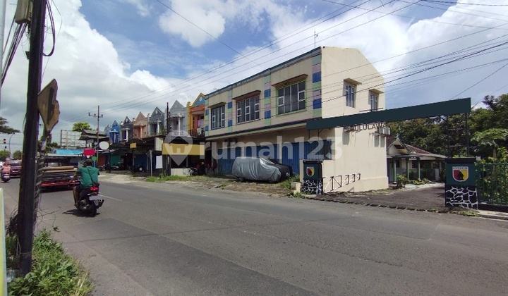 Strategic Shop House for Sale in Bululawang Malang Gmk02093 2