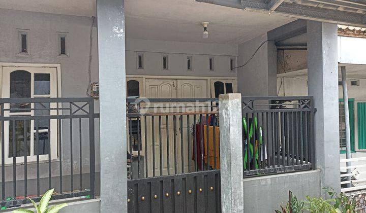 Rumah 5 Kamar Dijual di Talun Malang Gmk02471 2