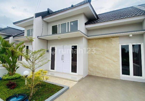 Rumah Baru Full Furnish di Villa Sultan Junrejo Batu Gmk02514 1