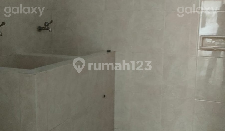 4-Bedroom House Ready to Occupancy Near Brawijaya Malang GMK03753 2