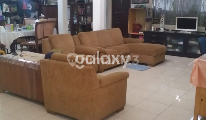 Rumah Mewah Tengah Kota Dekat Jalan Ijen Malang GMK00901STV