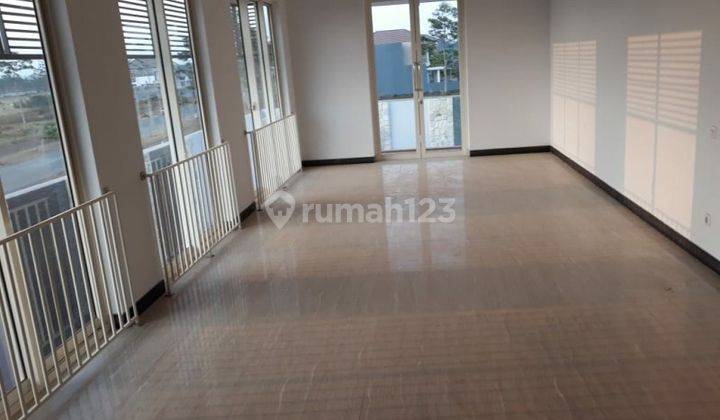 Rumah Mewah Dengan Kolam Renang di Araya Malang Gmk03046en 1