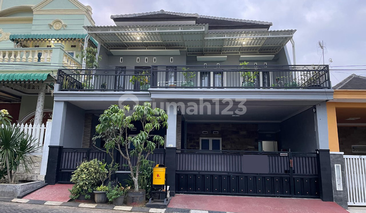 Rumah Mewah 6 Kamar Villa Bukit Sengkaling Malang Gmk03957