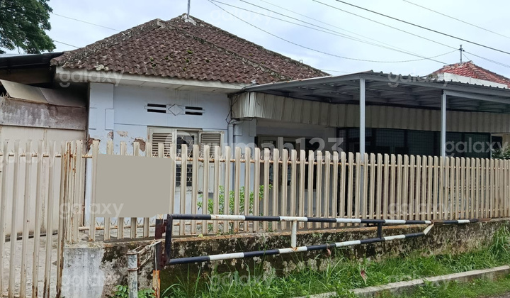 Rumah Hook Model Kolonial Daerah Klojen Malang GMK03702 2