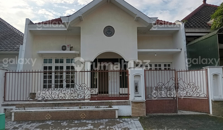 Nice 3-Bedroom House Ready to Occupy Araya Pakis Malang GMK03646