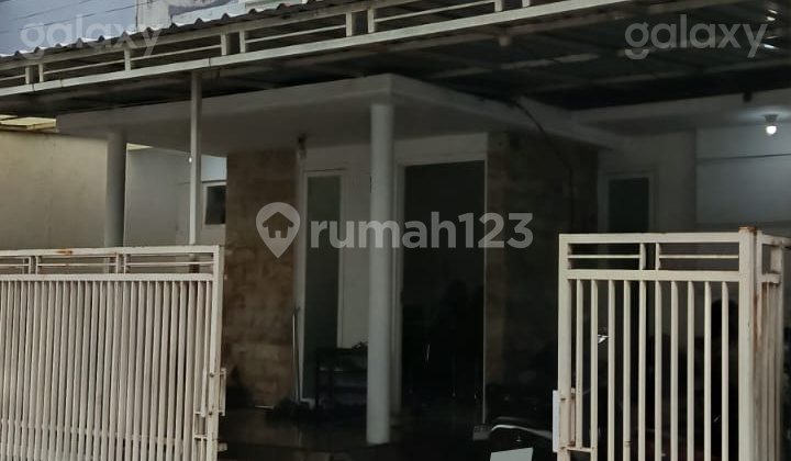 Modern Minimalist House Grand Mumtaz Buring Malang GMK03699 2