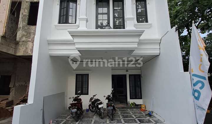 For Sale Rooftop House in a Complex Near Depok Baru Station 2