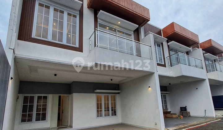 Modern Minimalist House in Kebagusan, South Jakarta 2