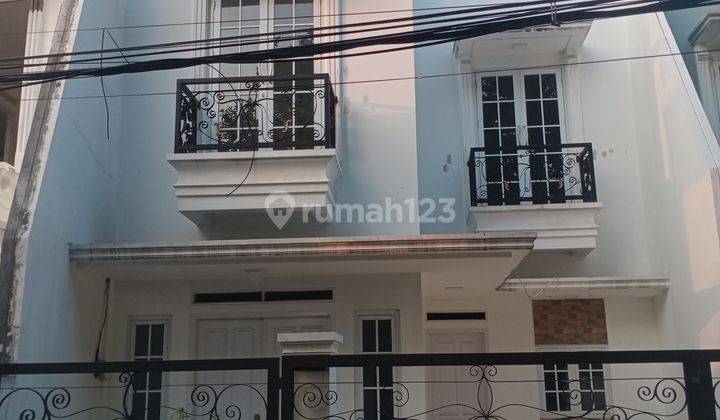 Dijual Rumah Mewah Asri Dekat Gate Kukusan Tol Cijago 1