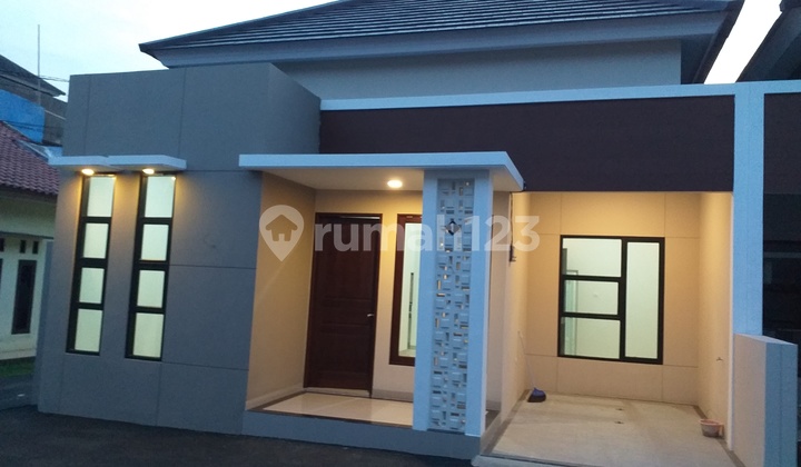 Sell Cheap Ready-to-Live House Near Desari Toll Pancoran Mas Depok 2