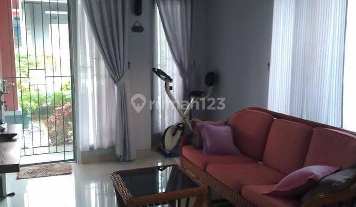 Dijual Rumah Semi Furnish Dekat Stasiun Depok Baru  2