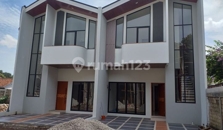 Dijual Rumah dan Bebas Banjir di Warung Sila Jagakarsa 2