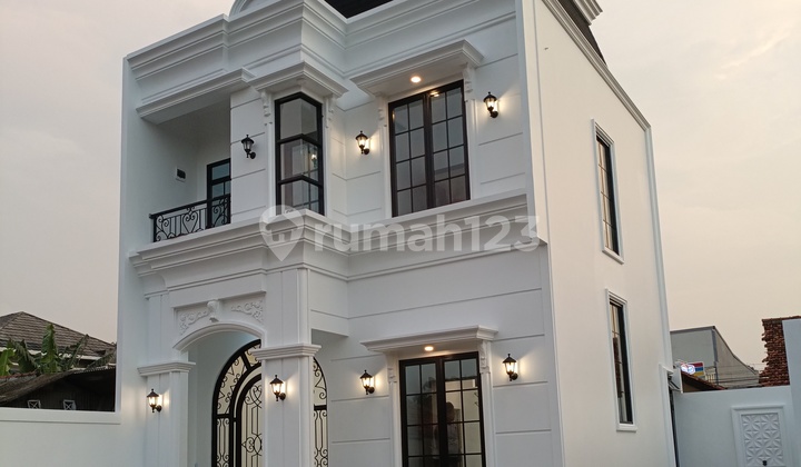 For Sale American Classic House Tax-Free Attached Jagakarsa For Sale American Classic House Tax-Free Attached Jagakarsa