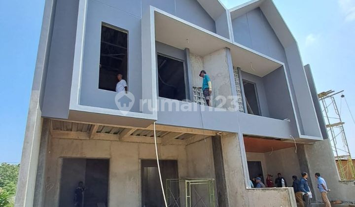2-Story House Free of Charge in Meruyung Limo, Depok 2