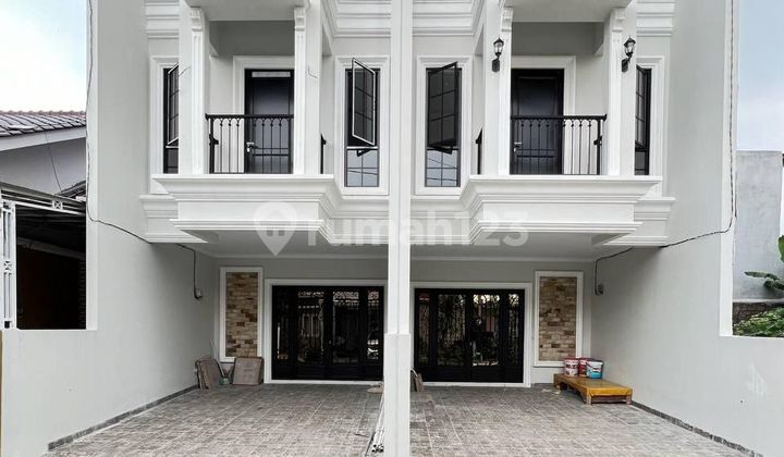 Dijual Rumah Baru Classic Modern Siap Huni di Beji Depok
