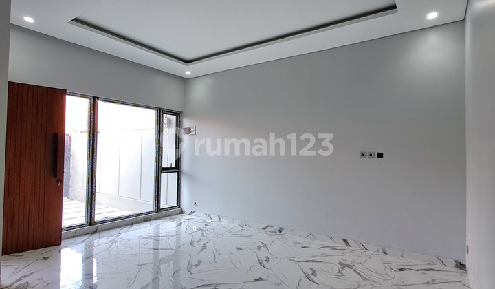 Dijual Cepat Rumah Murah Siap Huni di Warung Sila Jagakarsa 2