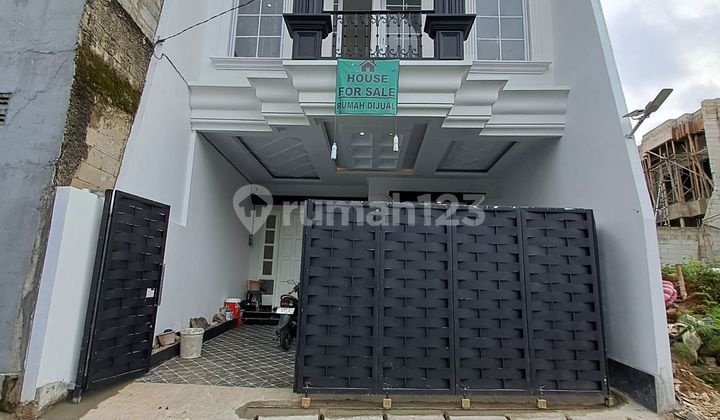 Dijual Rumah Classic Modern di Tanah Baru Beji Depok